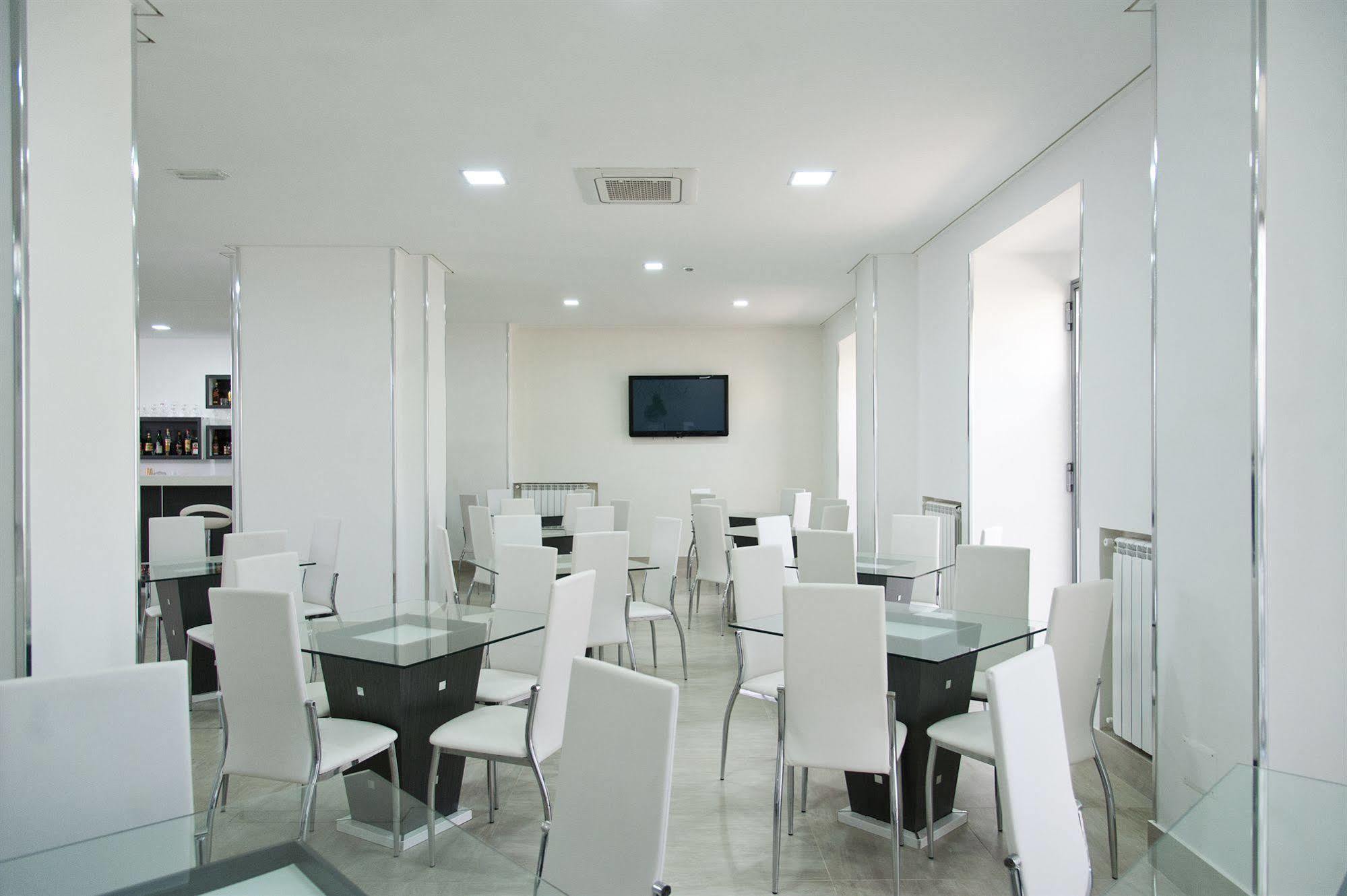 Regina 3* Caserte